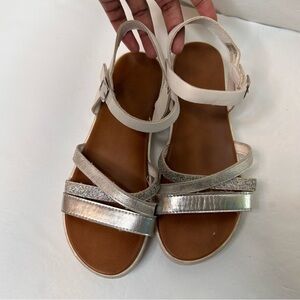 MIA Silver Sandals Girl’s with Crisscross Straps Lilian Silver-White Kids Size 5